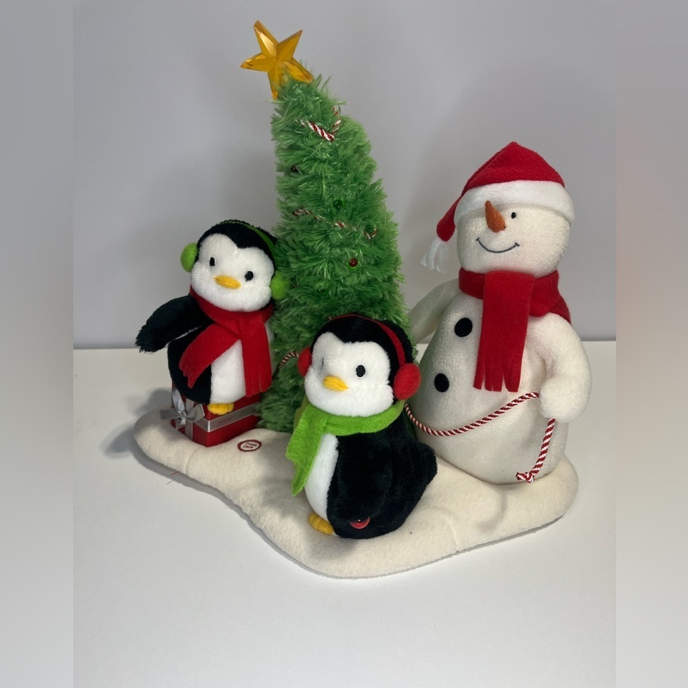 Hallmark Jingle Pals 2006 Very Merry Trio Snowman and Penguins  *NOT working*